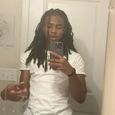 HuskyPen8478의 DARKSKIN DREADHEAD