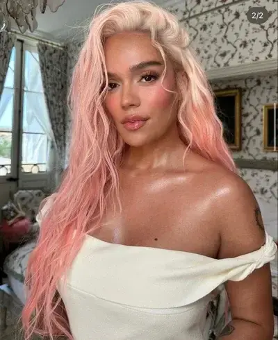 PeachyCouch0043의 Karol G