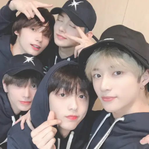 LOVE_friend의 투바투 애기들