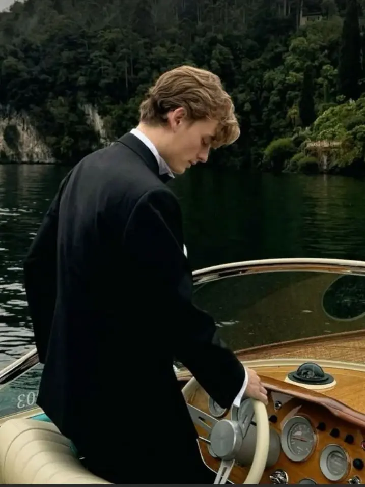 Givinghearts4766의 Cracks in the Mastermind