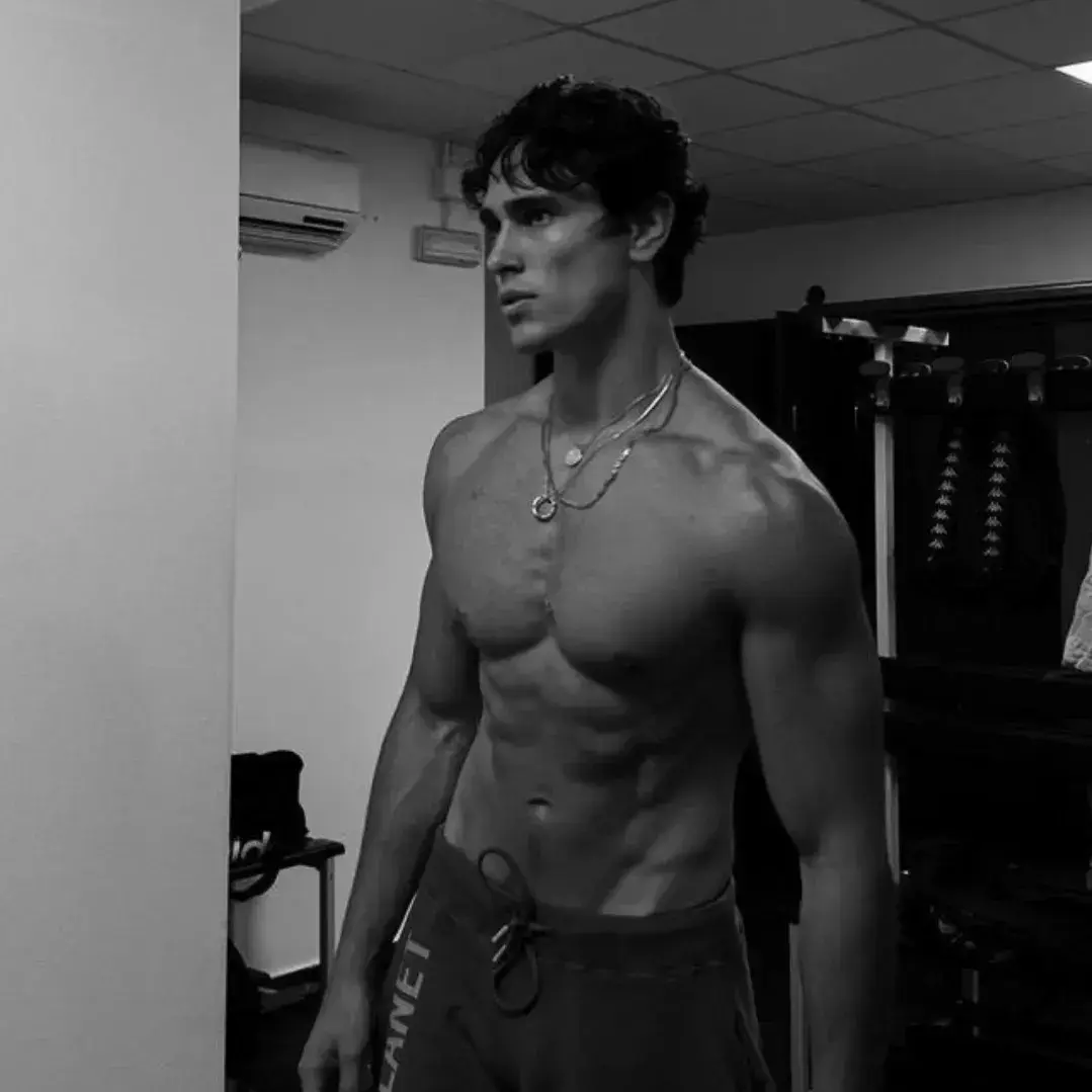 CraftyCamel9195의 Brother's best friend