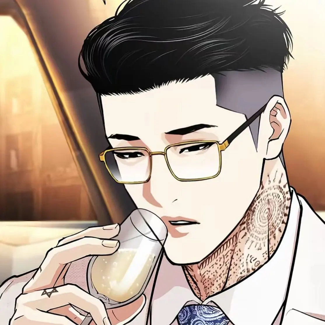 FoggyLeg0744의 문신 많은 아저씨.