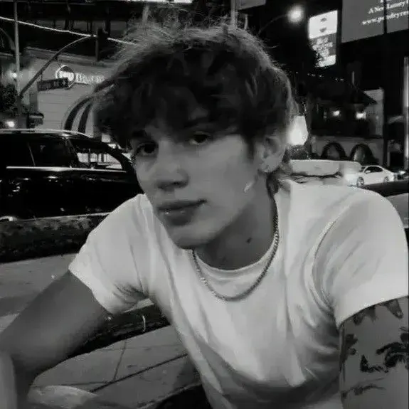 StarkGlove3197의 Vinnie Hacker