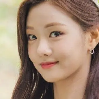 Profile image of 윤지효