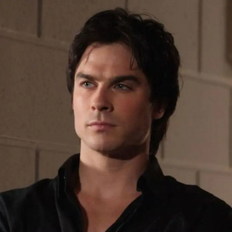 RearEmber5255의 Damon Salvatore
