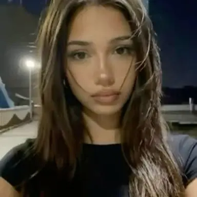 Profile image of Lizzy