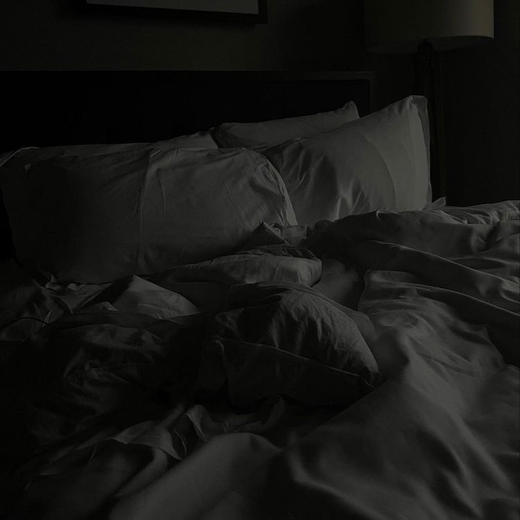 포근한 침대 대표 이미지