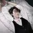 민 현