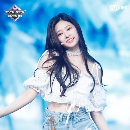 김민주