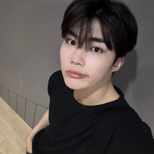 박건욱