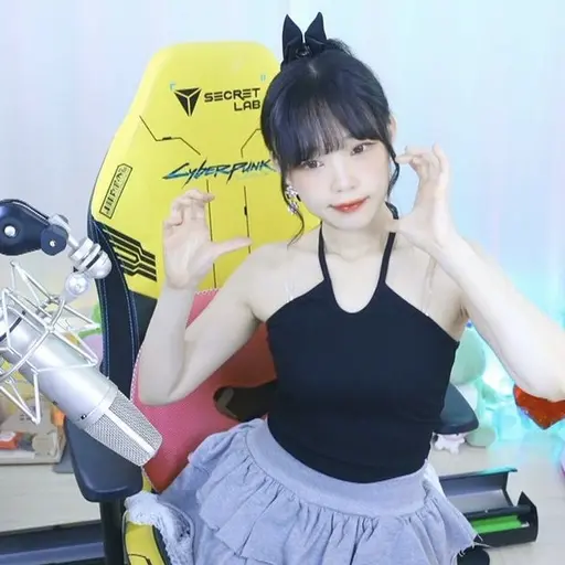 CurvyBaby4202의 서새봄