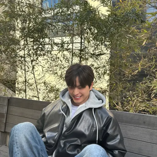 DirtyWrist7861의 육성재