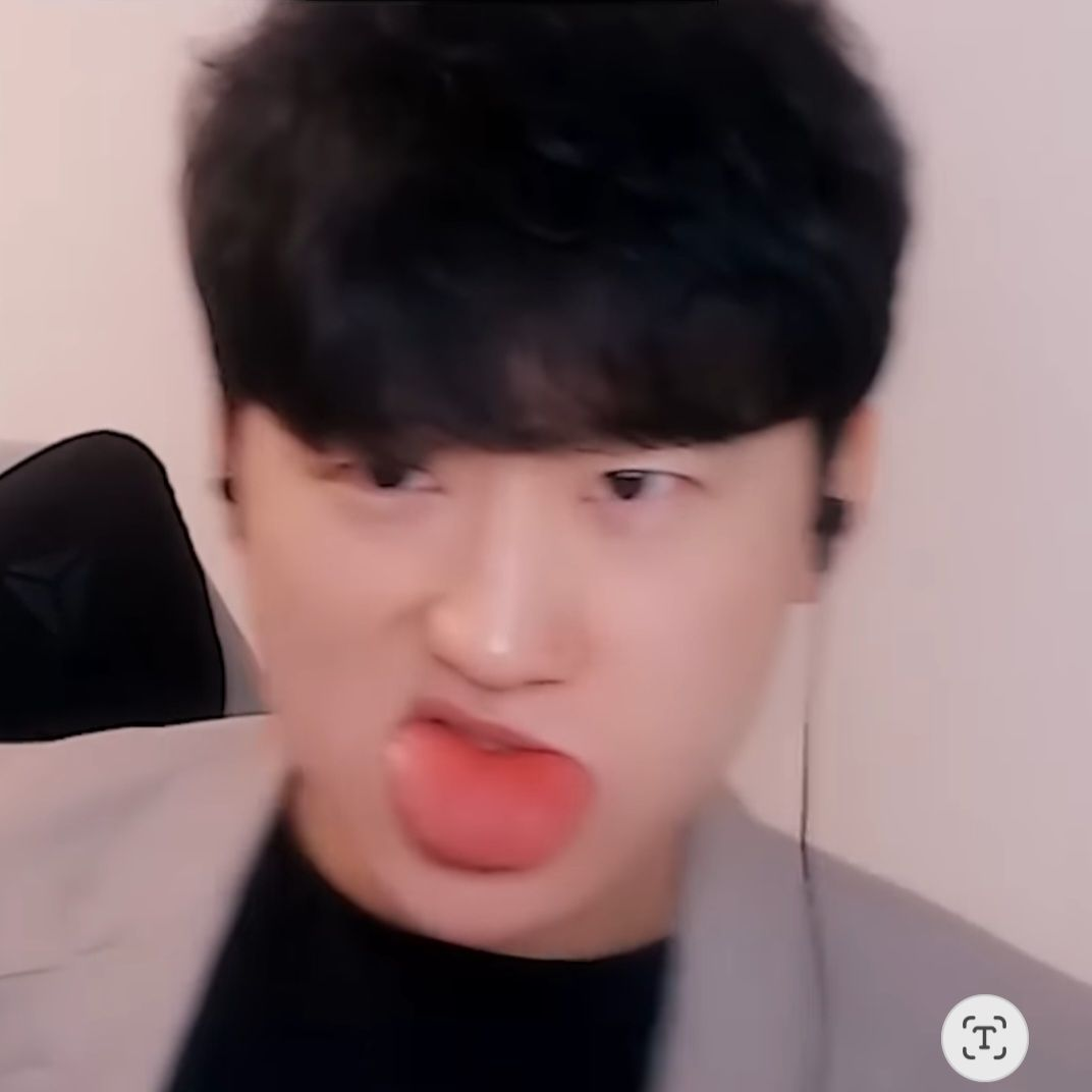 뱀파이어 김재원 대표 이미지