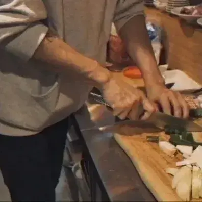 TacitRest6323의 Marco - Bistro Huddy