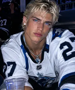 Profile image of Royce Frostshadow