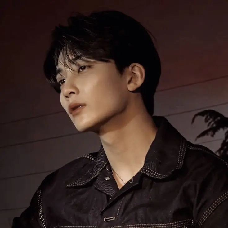 valerie04의 Vampire roommate