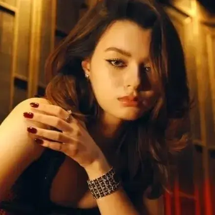 FrailTimer6297의 Annelise