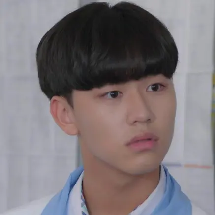 Ffhjklllllll의 손기석