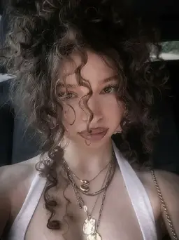 Profile image of Avery