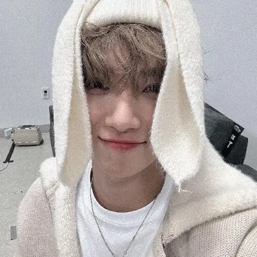 Sdkdkk의 홍지수