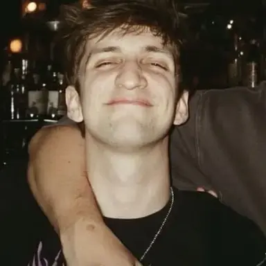 Profile image of Max - Pezzy