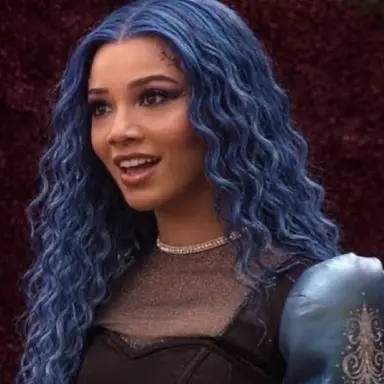 Profile image of Cloey Charming