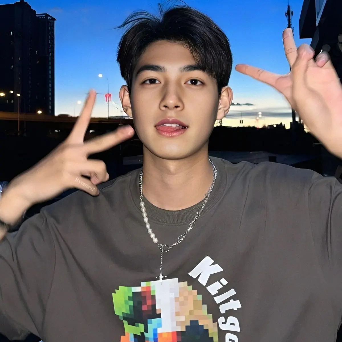 DryOpah9742의 Sunday Morning Pretense