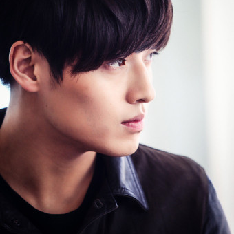 강하늘 대표 이미지