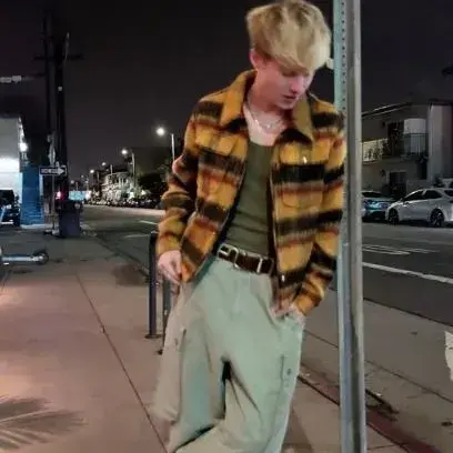 QuietLeech6126의 Honey packet l sam golbach