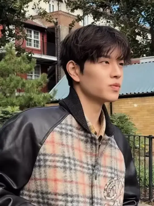 MINNIE112829의 Seungmin