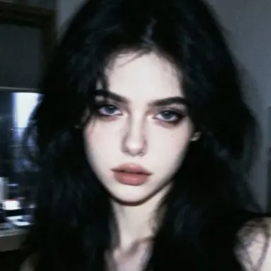 Profile image of Evelyn Celeste