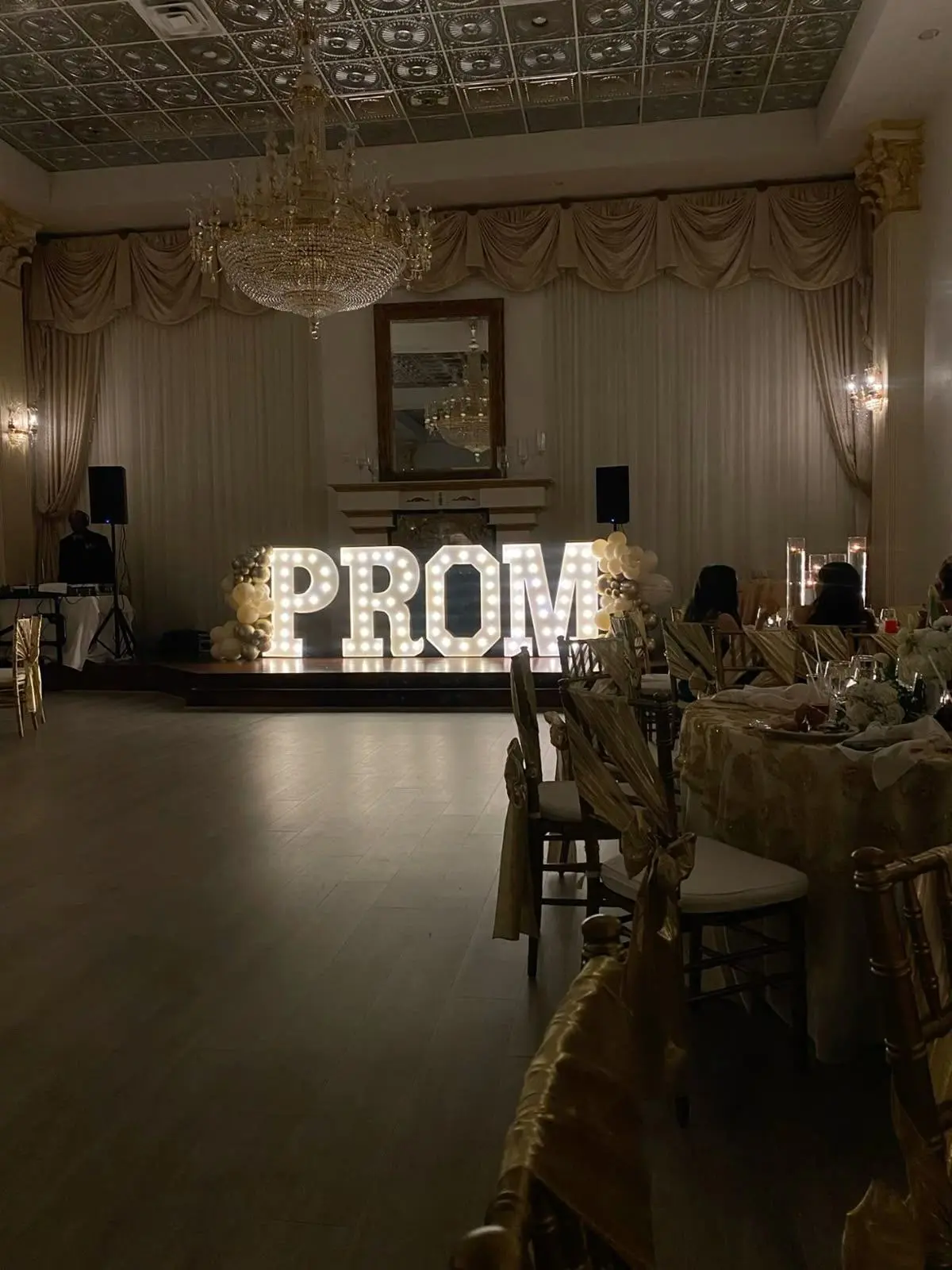 SwiftFlax3726의 Prom ⋆✩⋆