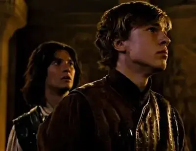 LovelyDebit1926의 Peter pevensie
