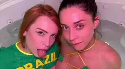 CattyLoach6668의 Bruna e Lara