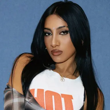 Profile image of Lara Raj