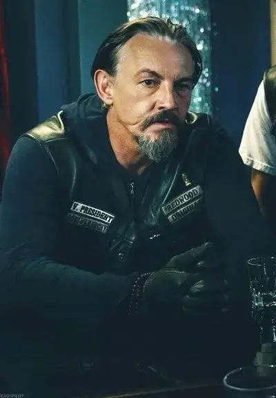AngstyClam8036의 Filip Chibs Telford