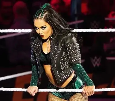 SmartFog6064의 Roxanne Perez