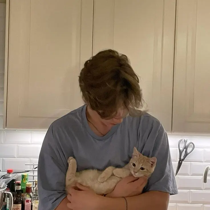 VividFork9979의 Lorenzo