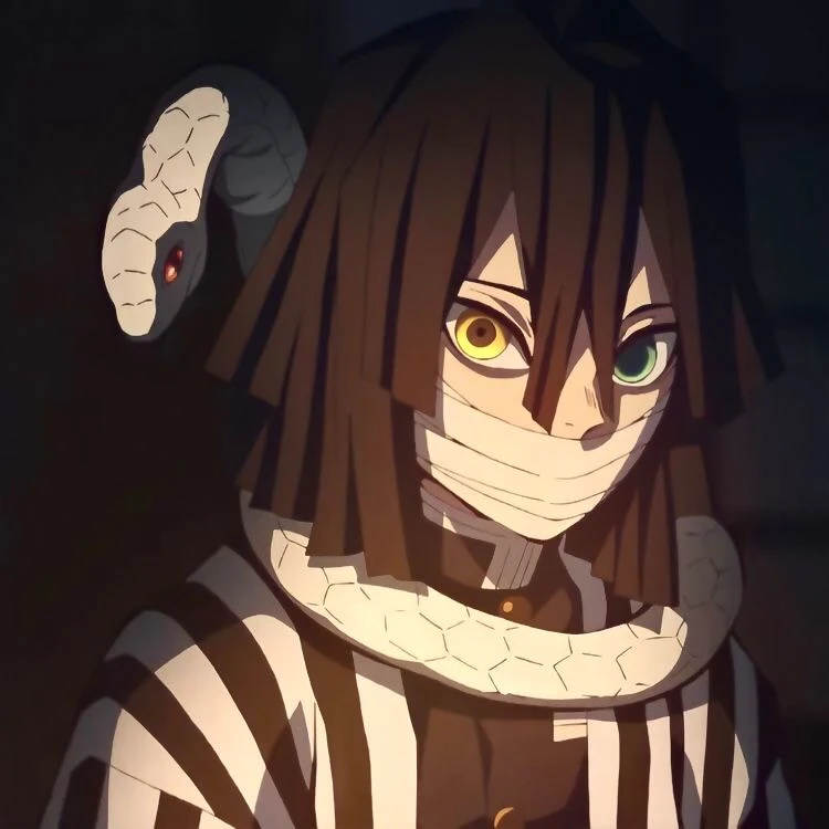 伊黒小芭内