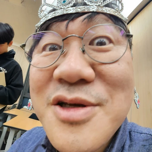 김현