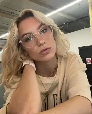 Profile image of Courtney