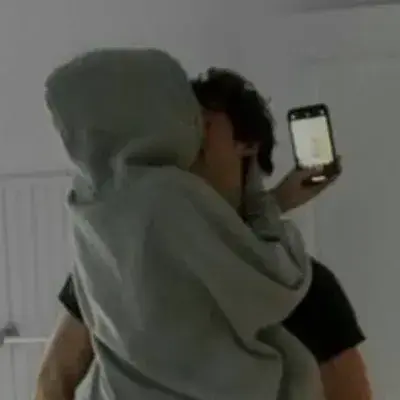 BoringTuba8819의 Clingy boyfriend