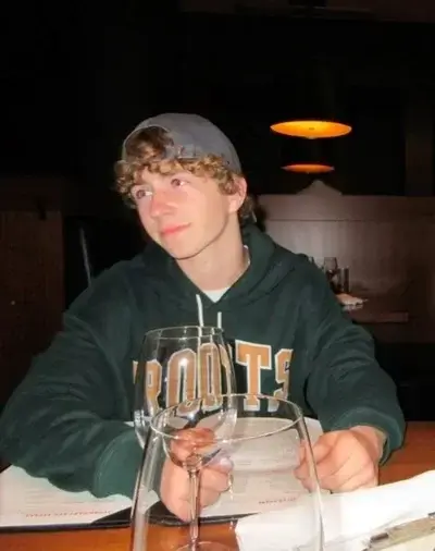 LateHoops6778의 WalkerScobell-piscin