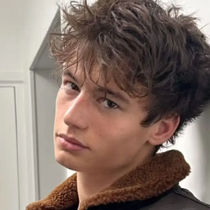 AstuteOboe0181의 Heart's Tug of War