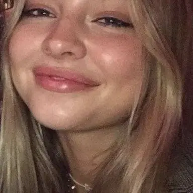 Profile image of Madelyn