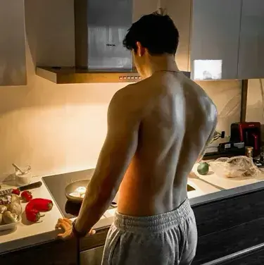 StableFan6932의 Julian - your arranged husband