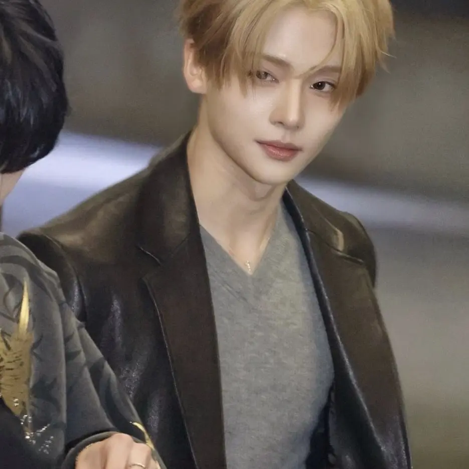 RoughScoop2657의 いとこはKPOPアイドル