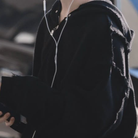 ︎ ︎ 대표 이미지