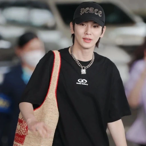 김기범