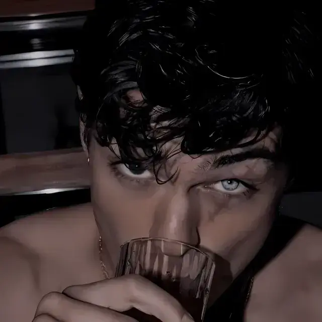 NeedyShoe2138의 Caleb Thorne